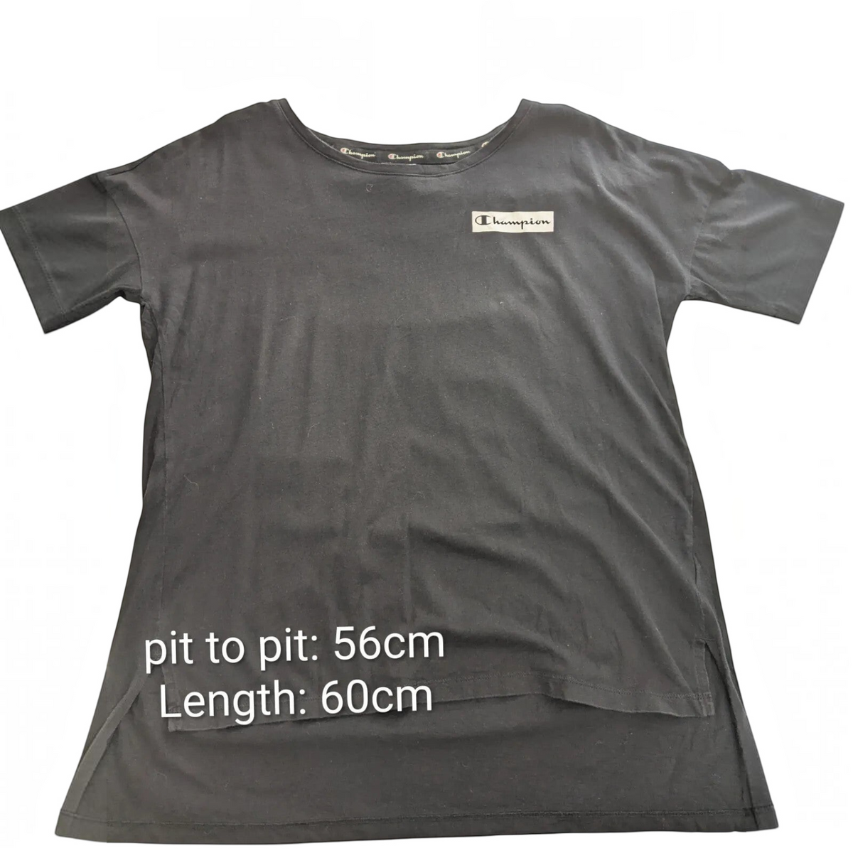 My Store pre-owned black Champion t-shirt with logo patch and crew neck, size large streetwear style.
