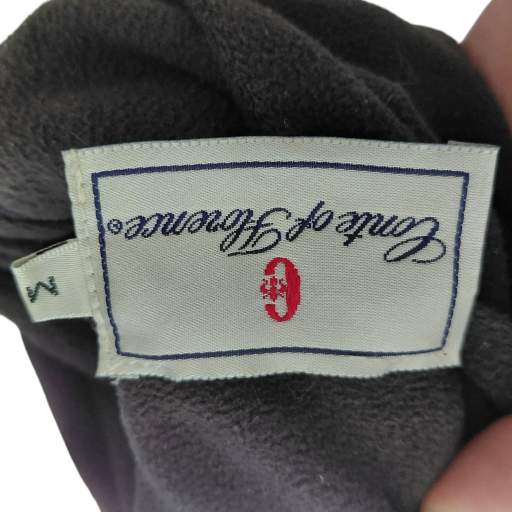 My Store Barker of England black fleece top size medium clothing brand label detail