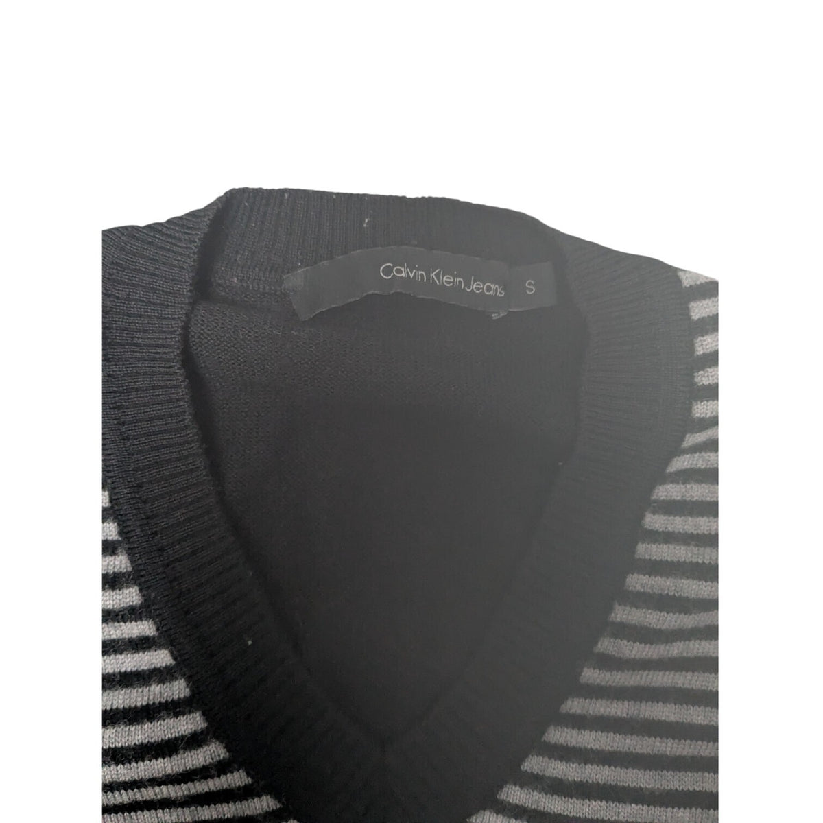 Calvin Klein Sweater Womens M Black Striped V Neck Y2K