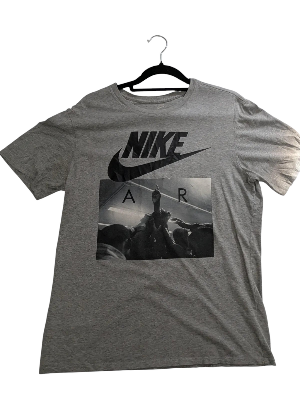 My Store grey Nike cotton t-shirt featuring a black logo and graphic print of a crowd on the front