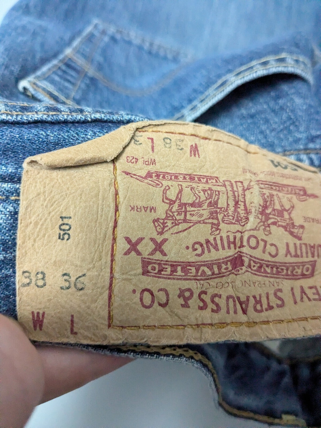 Levi's 501 Original Mens Straight Leg Jeans Blue Denim W36 L32 Button Fly