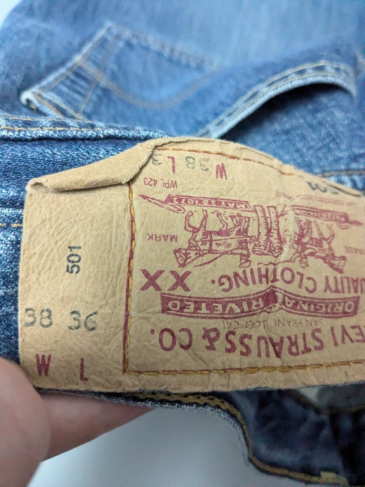 Levi's 501 Original Mens Straight Leg Jeans Blue Denim W36 L32 Button Fly