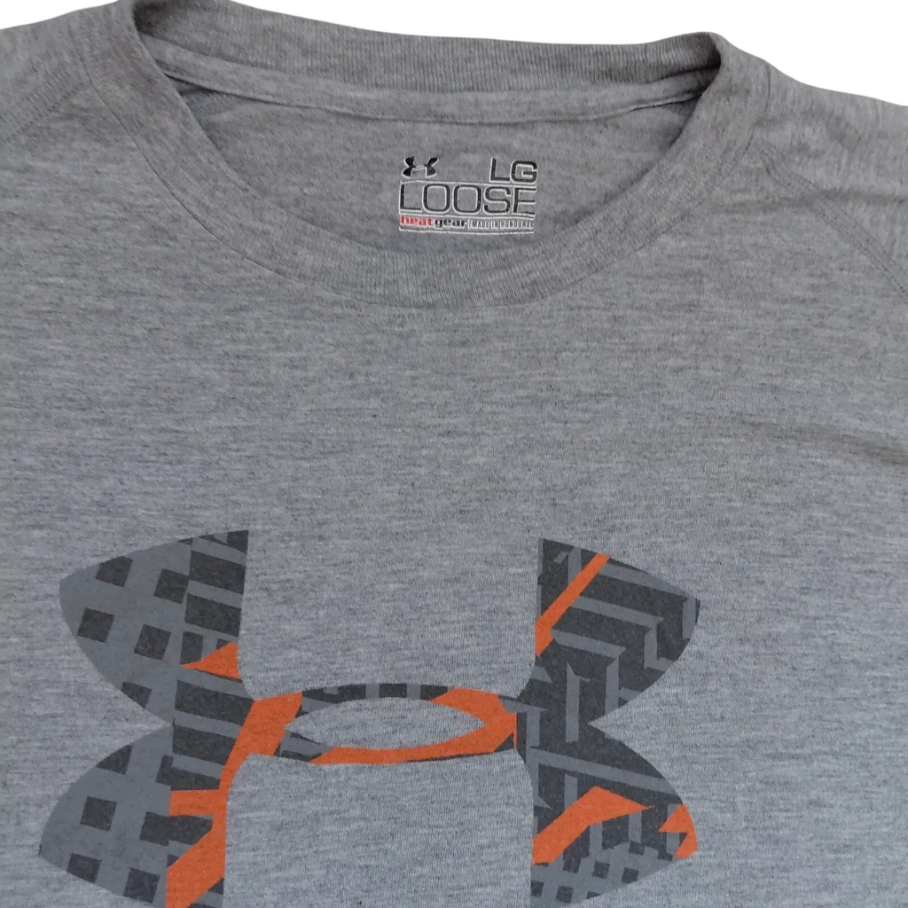 My Store grey Under Armour loose fit performance t-shirt with patterned logo and crew neck