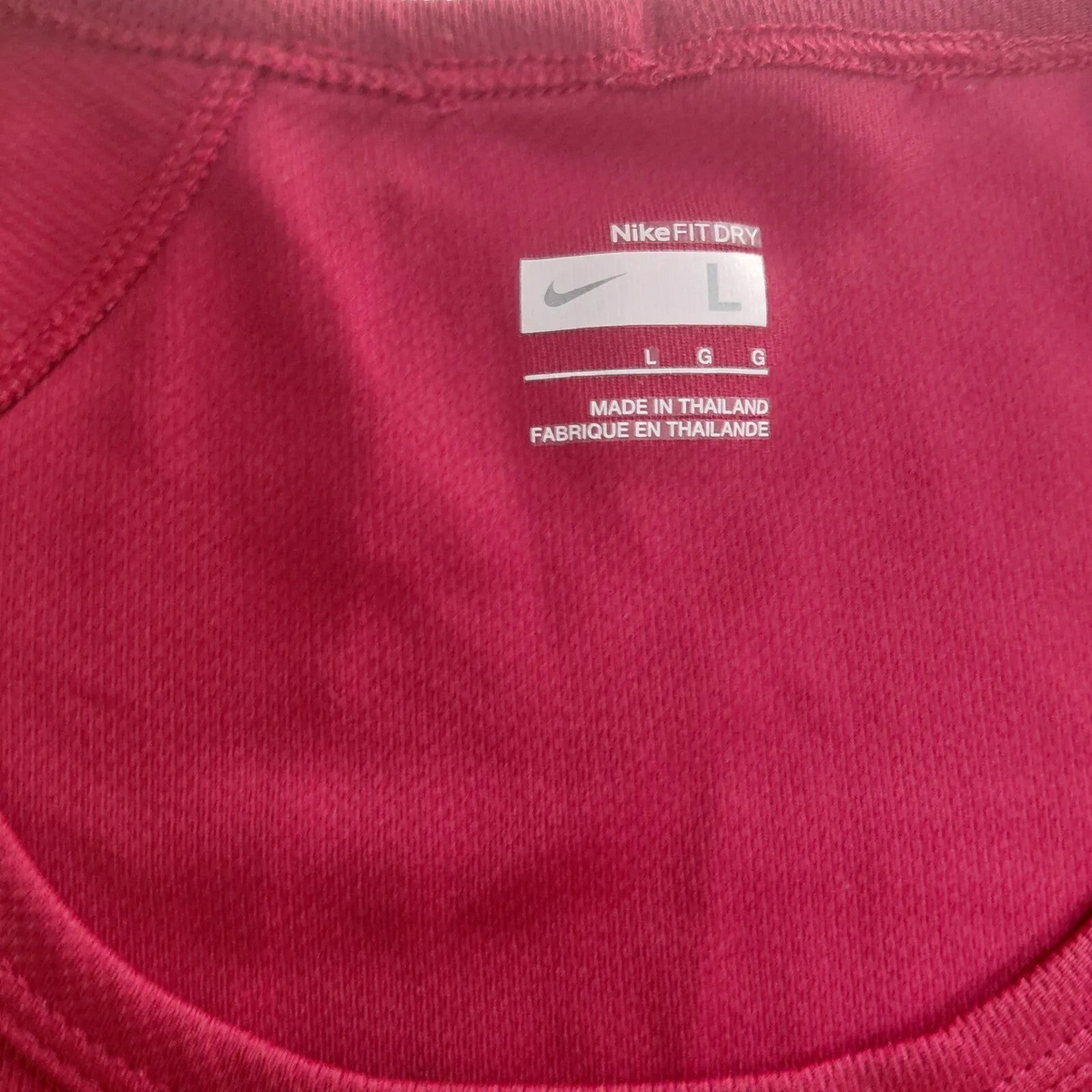 My Store Nike red Dri-FIT athletic t-shirt size large interior neck label detail