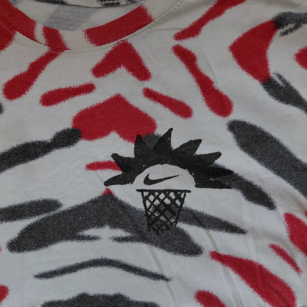 My Store Nike crew neck t-shirt in white with red and black tiger stripe pattern and basketball hoop graphic logo
