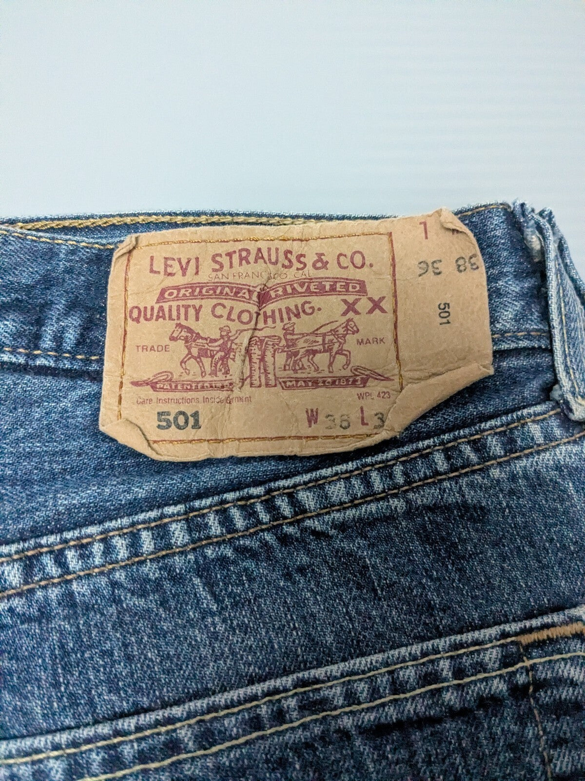 Levi's 501 Original Mens Straight Leg Jeans Blue Denim W36 L32 Button Fly