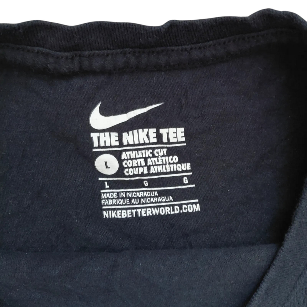 My Store Nike The Nike Tee black cotton graphic t-shirt size large interior neck label detail